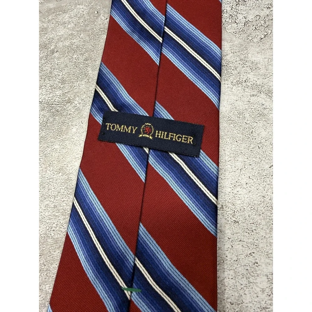 Tommy Hilfiger Silk Tie Mens One Size Red Striped Pointed Made In USA Necktie‎